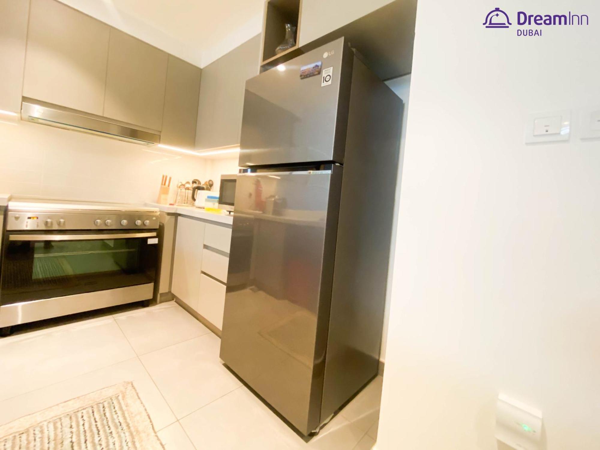Dream - Creek Harbour Apartment Dubai